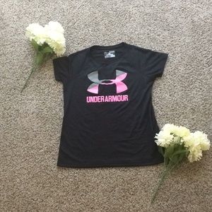 I’m selling a black,pink, & gray under armour top.